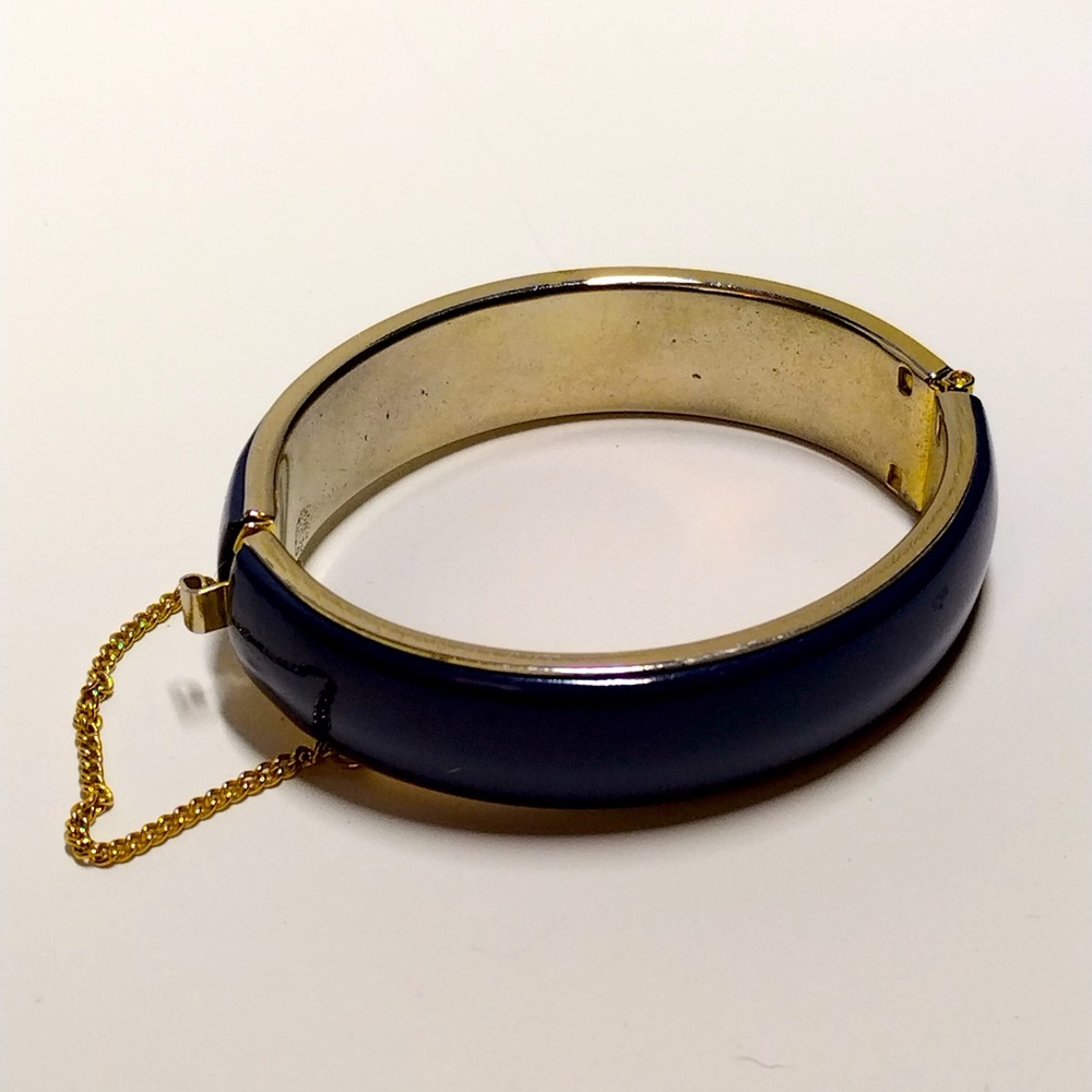 Unbranded Dark Blue Enamel Gold Tone Hinged Cuff Bracelet w/ Safety Chain